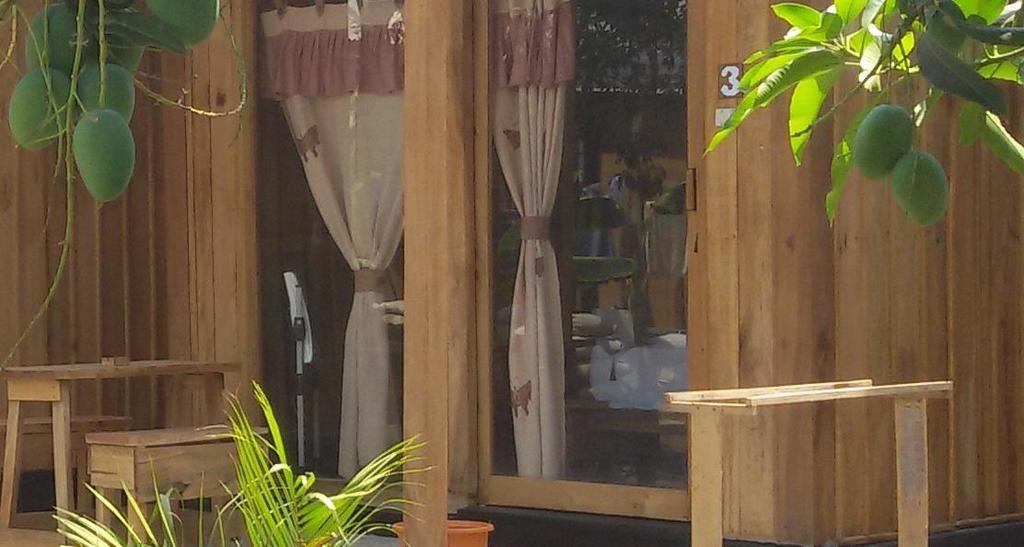 Beach Box Bungalow 길리트라왕안 객실 사진