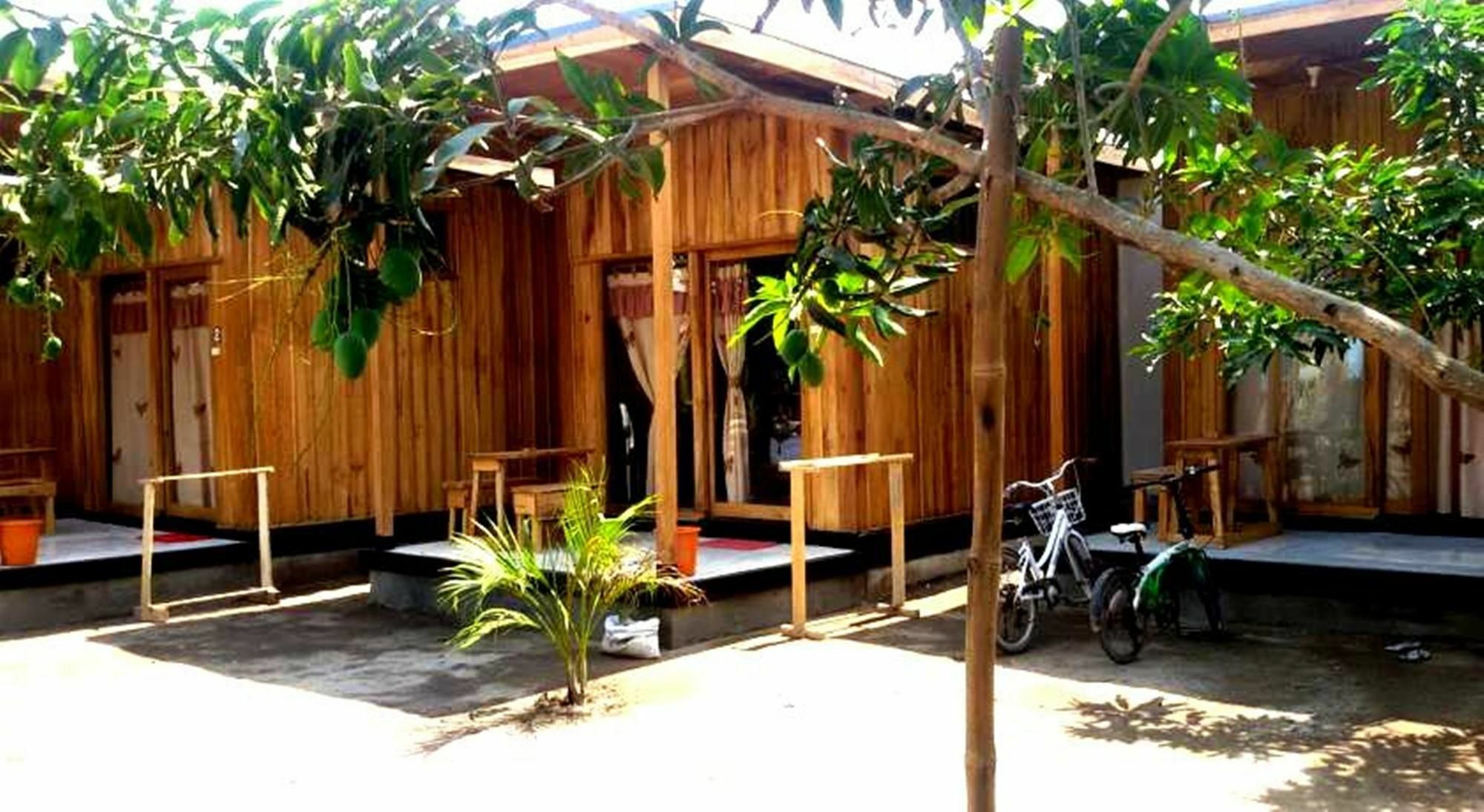 Beach Box Bungalow 길리트라왕안 외부 사진